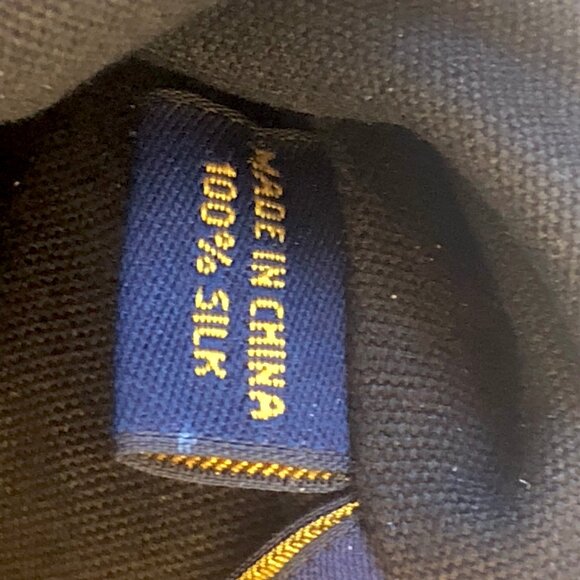 Ralph Lauren Rugby Silk Wristlet Skull & Crossbones Zipper Closure - Picture 7 of 14